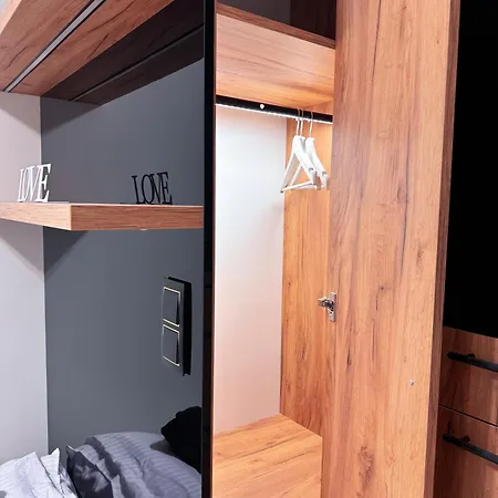 Deluxe Apartamenty Z Balkonem Wislane Tarasy Krakow Exterior photo